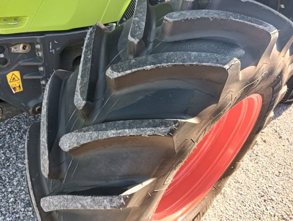 Claas Arion 460 - جرار: صور 4 Claas Arion 460 - جرار: صور 4