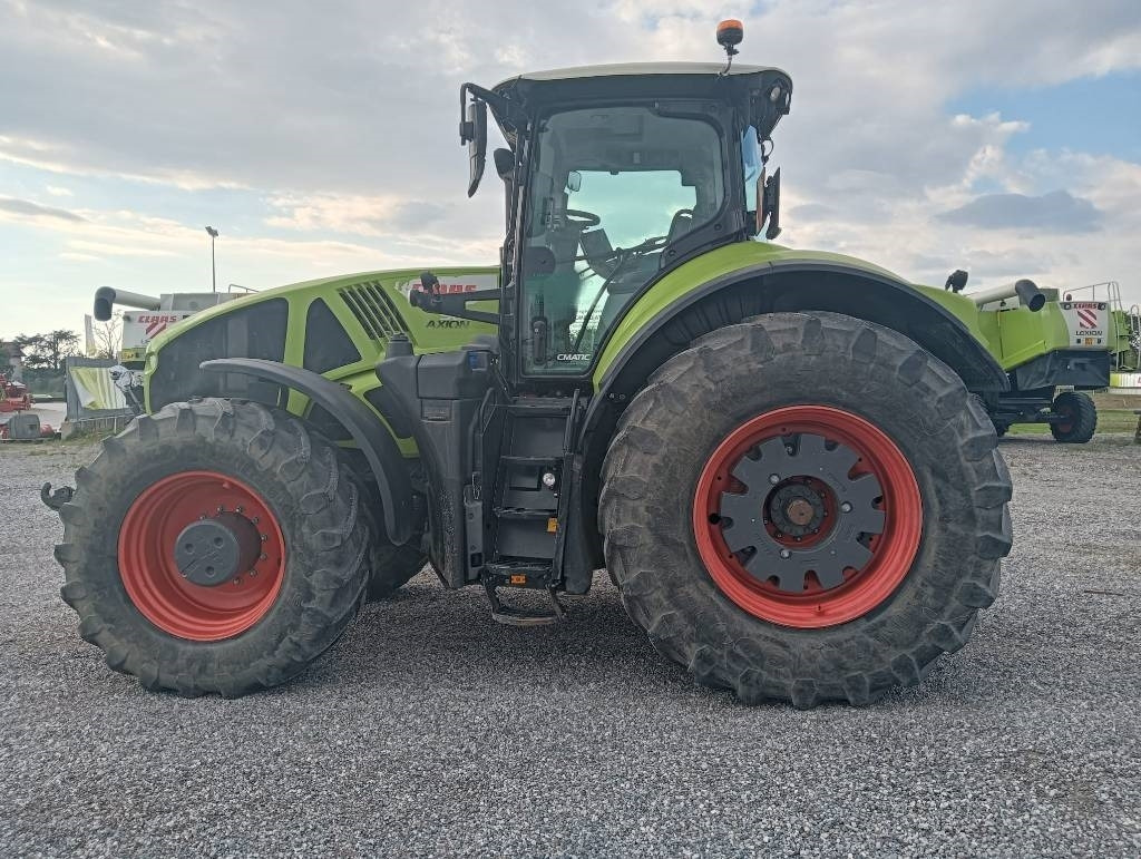 Claas Axion 960 cmatic - جرار: صور 4 Claas Axion 960 cmatic - جرار: صور 4