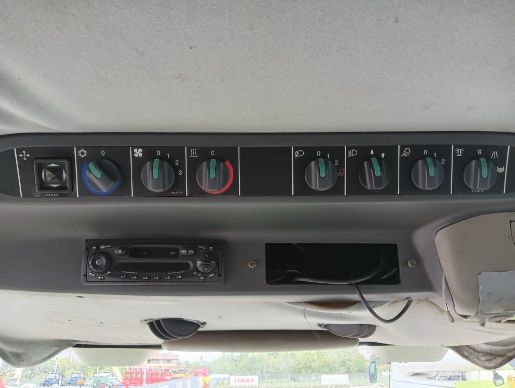 Claas Lexion 470 - حصادة شاملة: صور 2 Claas Lexion 470 - حصادة شاملة: صور 2