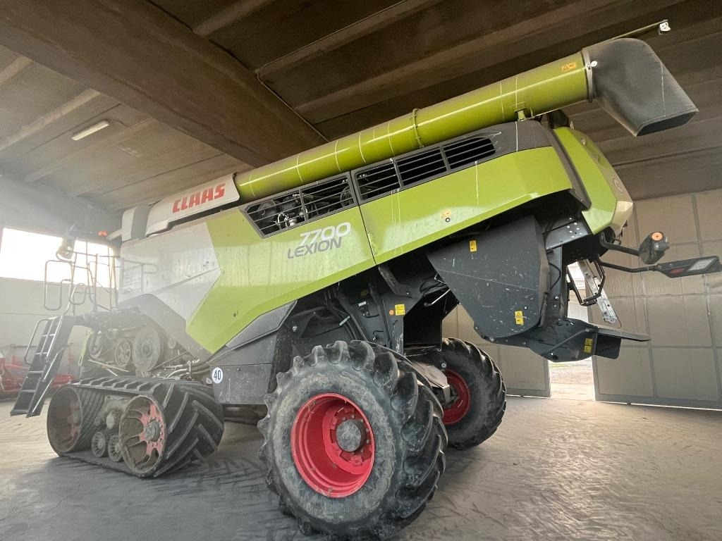 Claas Lexion 7700 TT RISO - حصادة شاملة: صور 1 Claas Lexion 7700 TT RISO - حصادة شاملة: صور 1