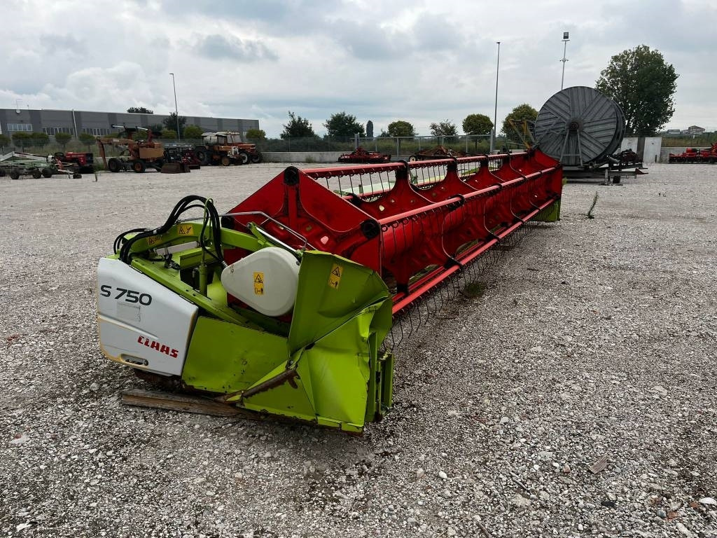 Claas S 750 - معدات آلة حصاد: صور 3 Claas S 750 - معدات آلة حصاد: صور 3