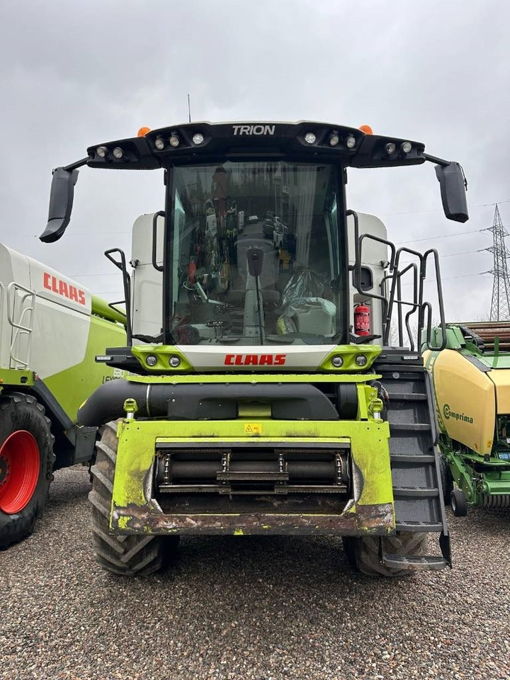 Claas Trion 530 - حصادة شاملة: صور 5 Claas Trion 530 - حصادة شاملة: صور 5