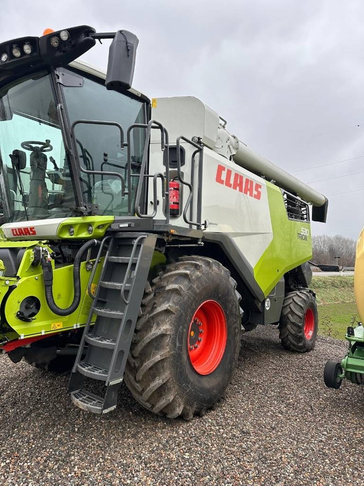 Claas Trion 530 - حصادة شاملة: صور 2 Claas Trion 530 - حصادة شاملة: صور 2