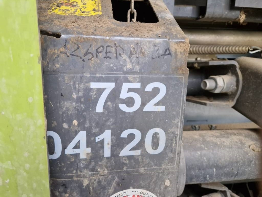 Claas VARIANT 380 PRO RF  - مكبس القش الدائري: صور 2 Claas VARIANT 380 PRO RF  - مكبس القش الدائري: صور 2