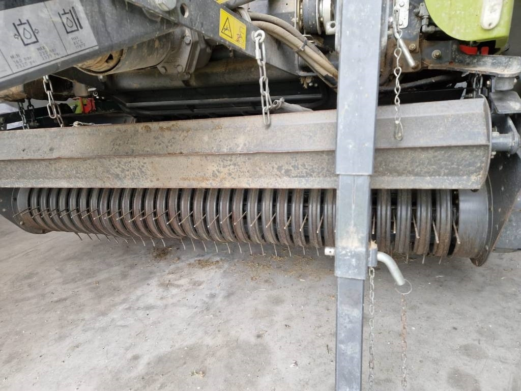 Claas VARIANT 380 PRO RF  - مكبس القش الدائري: صور 4 Claas VARIANT 380 PRO RF  - مكبس القش الدائري: صور 4