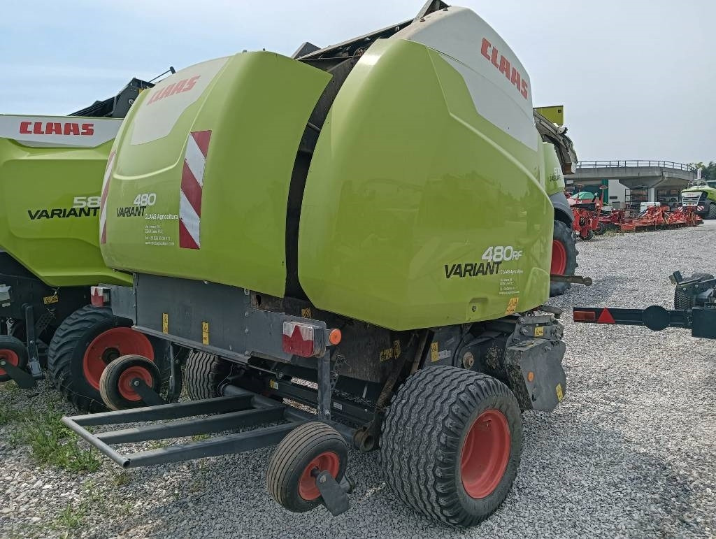 Claas Variant 480 RF  - مكبس القش الدائري: صور 4 Claas Variant 480 RF  - مكبس القش الدائري: صور 4