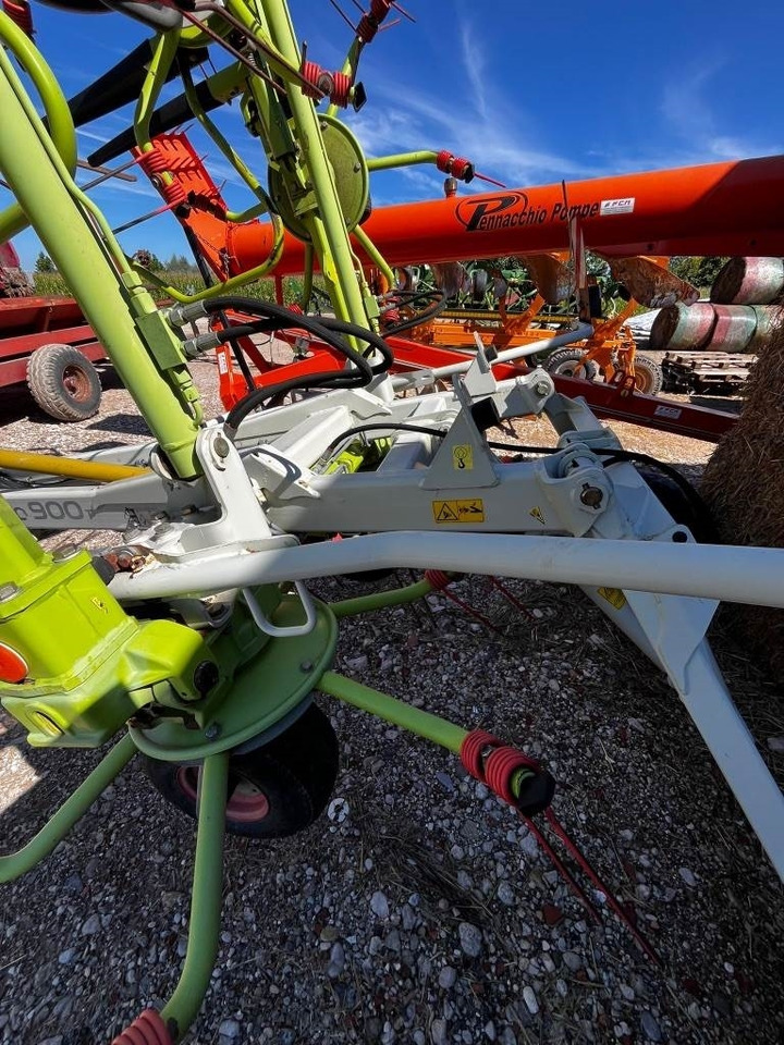 Claas Volto 900 T - لمّامَة القش: صور 4 Claas Volto 900 T - لمّامَة القش: صور 4