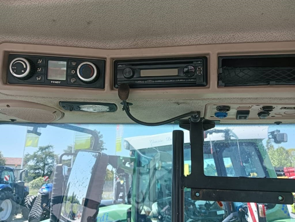 Fendt 718 Vario - جرار: صور 3 Fendt 718 Vario - جرار: صور 3