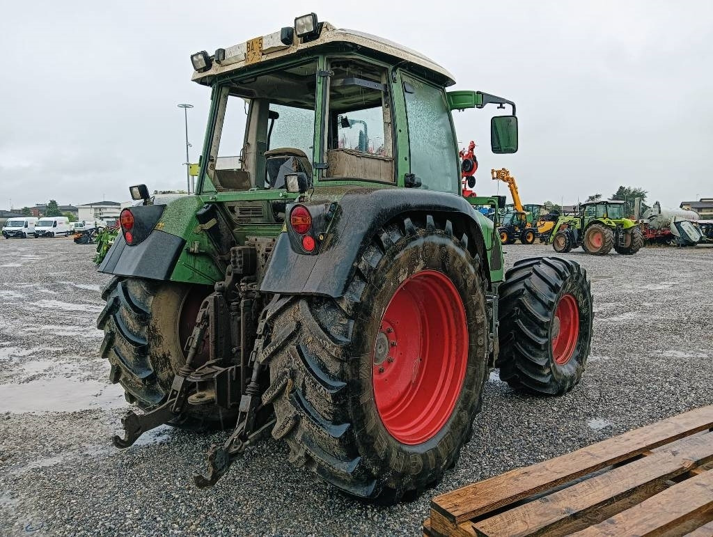 Fendt Farmer 411 Vario - جرار: صور 4 Fendt Farmer 411 Vario - جرار: صور 4