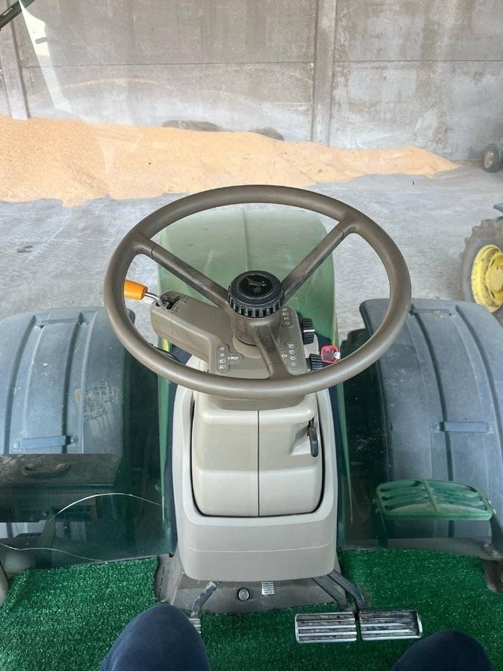 John Deere 7230 R - جرار: صور 3 John Deere 7230 R - جرار: صور 3