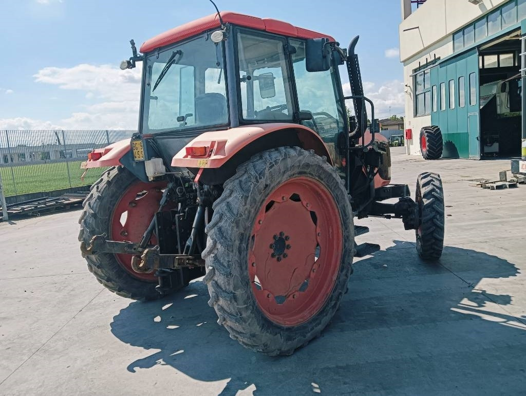 Kubota M 128 X - جرار: صور 4 Kubota M 128 X - جرار: صور 4