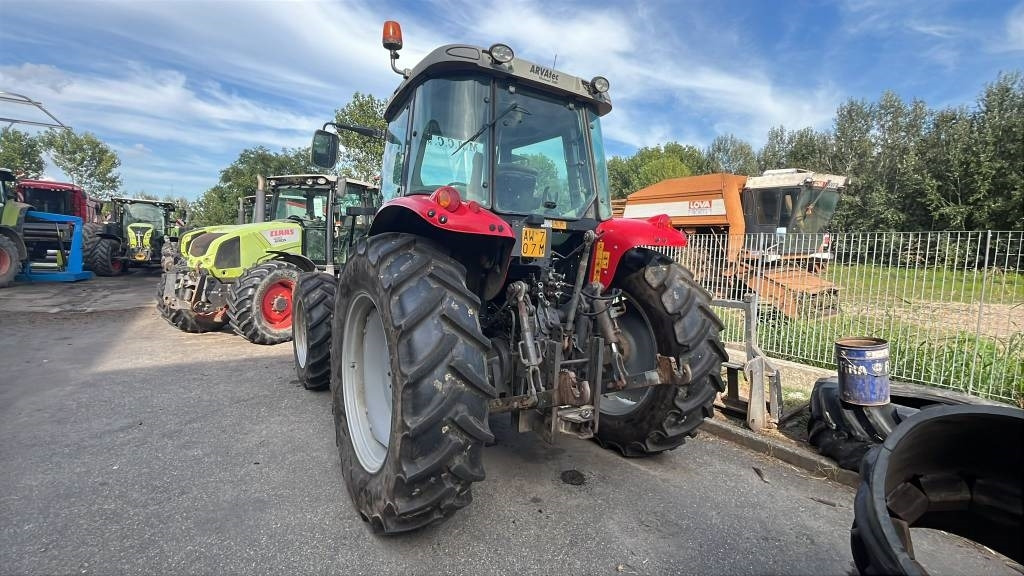 Massey Ferguson 5470 - جرار: صور 4 Massey Ferguson 5470 - جرار: صور 4