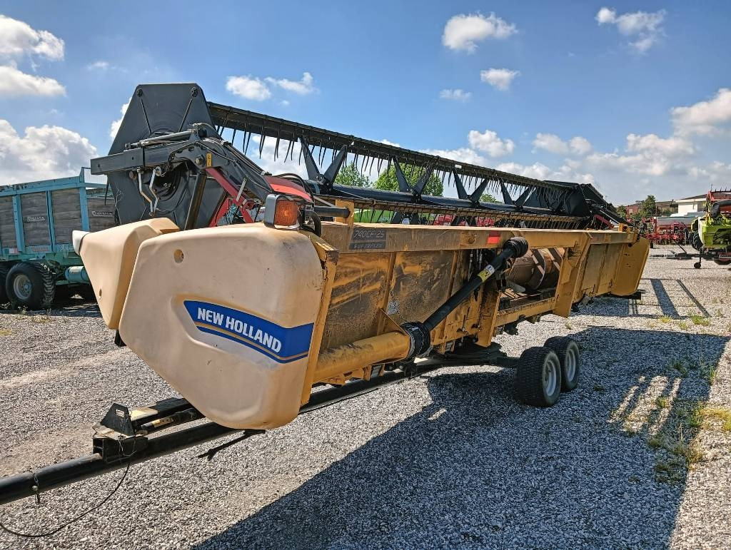 New Holland SOIA FLEX 7 MT - معدات آلة حصاد: صور 1 New Holland SOIA FLEX 7 MT - معدات آلة حصاد: صور 1