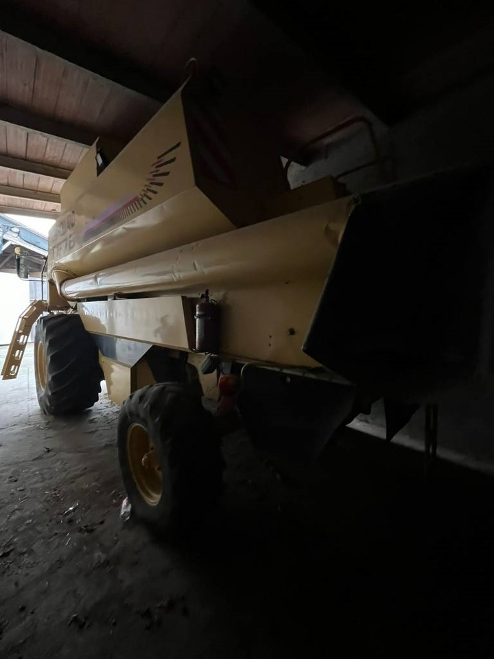 New Holland TF 76 - حصادة شاملة: صور 3 New Holland TF 76 - حصادة شاملة: صور 3