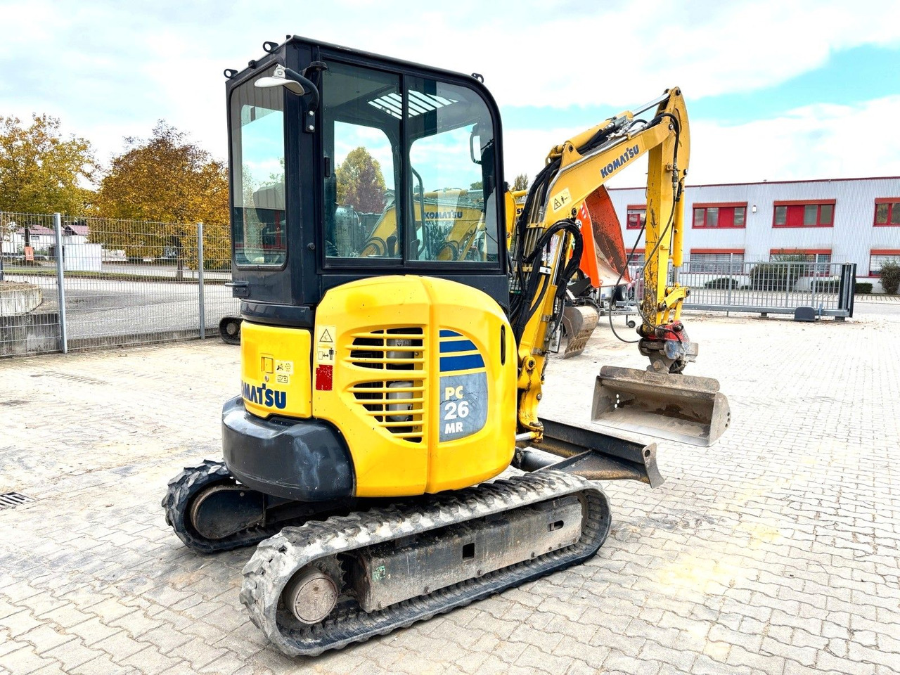 Komatsu PC26MR-3 - حفارة مصغرة: صور 2 Komatsu PC26MR-3 - حفارة مصغرة: صور 2