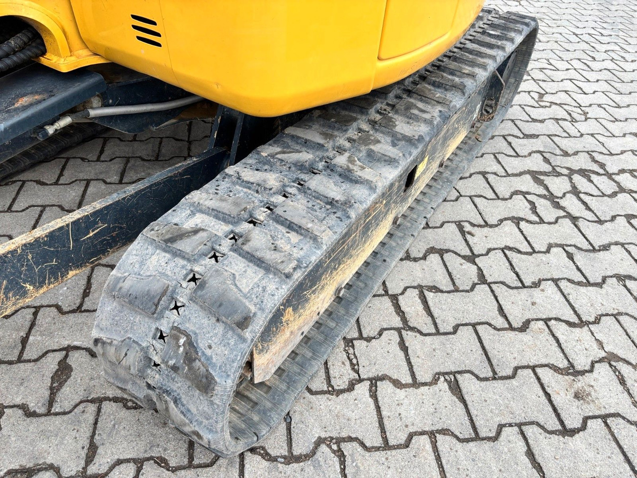 Komatsu PC30MR-3 mit Powertilt - حفارة مصغرة: صور 3 Komatsu PC30MR-3 mit Powertilt - حفارة مصغرة: صور 3