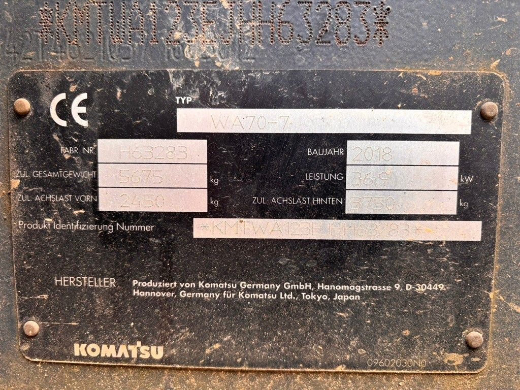 Komatsu WA70-7 - اللودر بعجل: صور 5 Komatsu WA70-7 - اللودر بعجل: صور 5