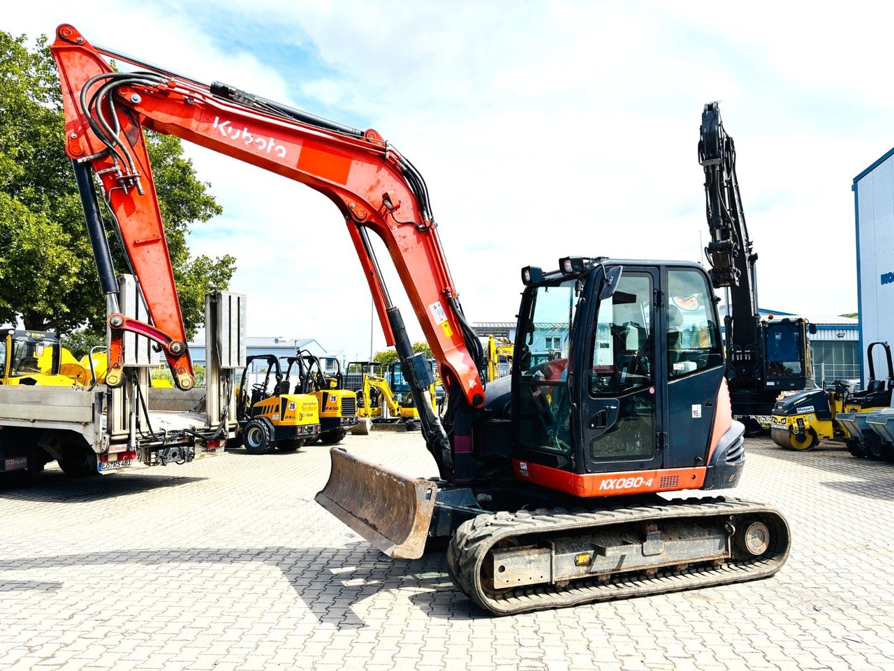Kubota KX080-4 - حفارة مصغرة: صور 1 Kubota KX080-4 - حفارة مصغرة: صور 1