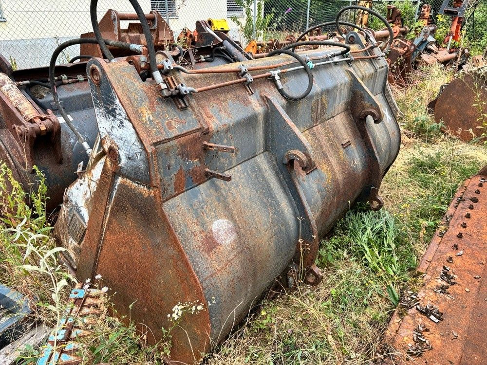 Schaufel 2,0-2,2 cbm Volvo/Komatsu - بكت شيول: صور 4 Schaufel 2,0-2,2 cbm Volvo/Komatsu - بكت شيول: صور 4