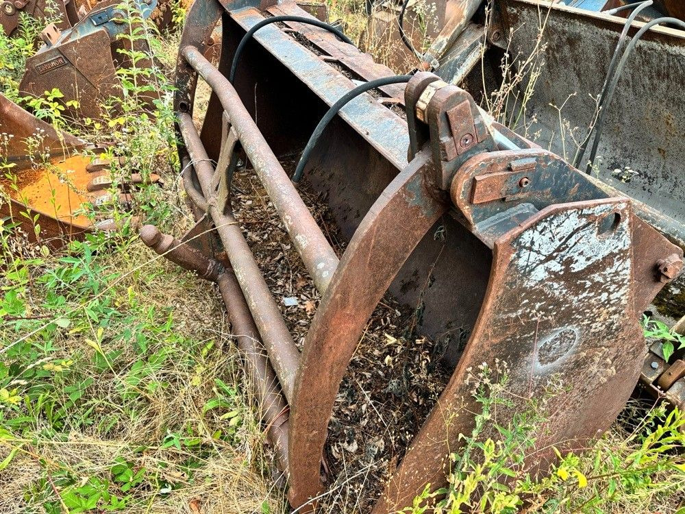 Schaufel 2,0-2,2 cbm Volvo/Komatsu - بكت شيول: صور 1 Schaufel 2,0-2,2 cbm Volvo/Komatsu - بكت شيول: صور 1