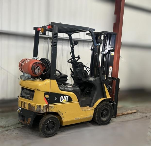 Caterpillar GP15NT fenwick - رافعة شوكية تعمل بالغاز: صور 3 Caterpillar GP15NT fenwick - رافعة شوكية تعمل بالغاز: صور 3
