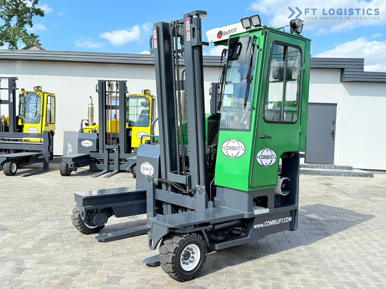 COMBILIFT C3500 / DUPLEX 4100MM / GAS / EXTENDABLE FORKS / CABIN / HEATING + AIR CONDITIONING / LIKE NEW - شاحنة المناولة رباعية الاتجاهات: صور 1 COMBILIFT C3500 / DUPLEX 4100MM / GAS / EXTENDABLE FORKS / CABIN / HEATING + AIR CONDITIONING / LIKE NEW - شاحنة المناولة رباعية الاتجاهات: صور 1