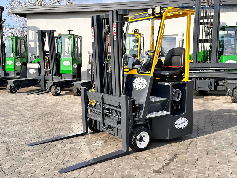 Combilift C3000CB / LPG / TRIPLEX / 4900MM / FREE LIFT / POSITIONER / LIKE NEW C3000CB / LPG / TRIPLEX / 4900MM / FREE LIFT / POSITIONER / - شاحنة المناولة رباعية الاتجاهات: صور 2 Combilift C3000CB / LPG / TRIPLEX / 4900MM / FREE LIFT / POSITIONER / LIKE NEW C3000CB / LPG / TRIPLEX / 4900MM / FREE LIFT / POSITIONER / - شاحنة المناولة رباعية الاتجاهات: صور 2