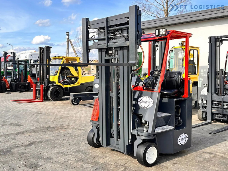 Combilift C3000CB / LPG / TRIPLEX / 5500MM / FREE LIFT / FORK SHIFT / POSITIONER C3000CB / LPG / TRIPLEX / 5500MM / FREE LIFT / FORK SHIFT - شاحنة المناولة رباعية الاتجاهات: صور 1 Combilift C3000CB / LPG / TRIPLEX / 5500MM / FREE LIFT / FORK SHIFT / POSITIONER C3000CB / LPG / TRIPLEX / 5500MM / FREE LIFT / FORK SHIFT - شاحنة المناولة رباعية الاتجاهات: صور 1