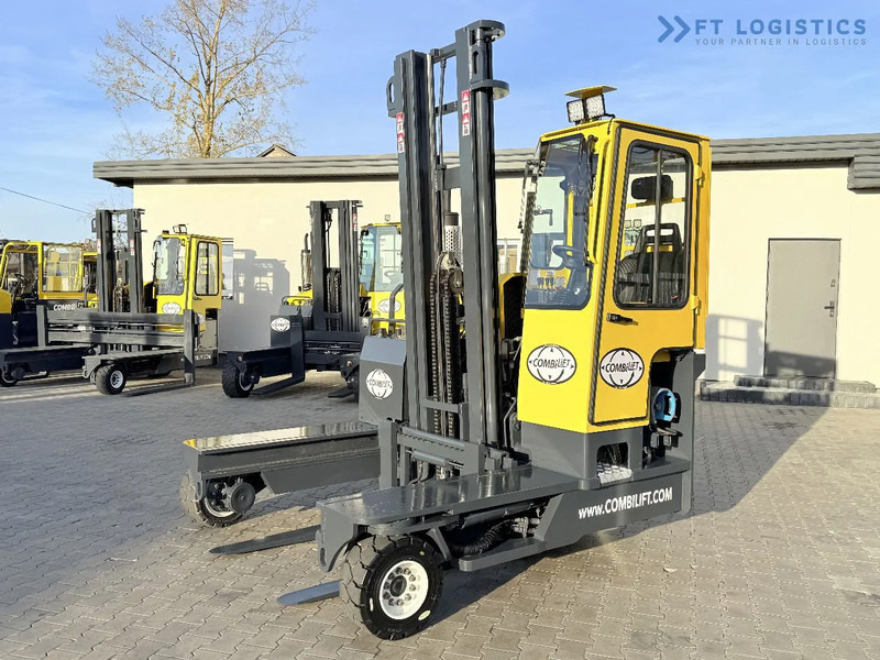 Combilift C4000 – LPG – DUPLEX 4600mm – FREE LIFT – SIDE SHIFT – EXCELLENT CONDITION Wide selection of four-way and side-loading forklifts - شاحنة المناولة رباعية الاتجاهات: صور 2 Combilift C4000 – LPG – DUPLEX 4600mm – FREE LIFT – SIDE SHIFT – EXCELLENT CONDITION Wide selection of four-way and side-loading forklifts - شاحنة المناولة رباعية الاتجاهات: صور 2