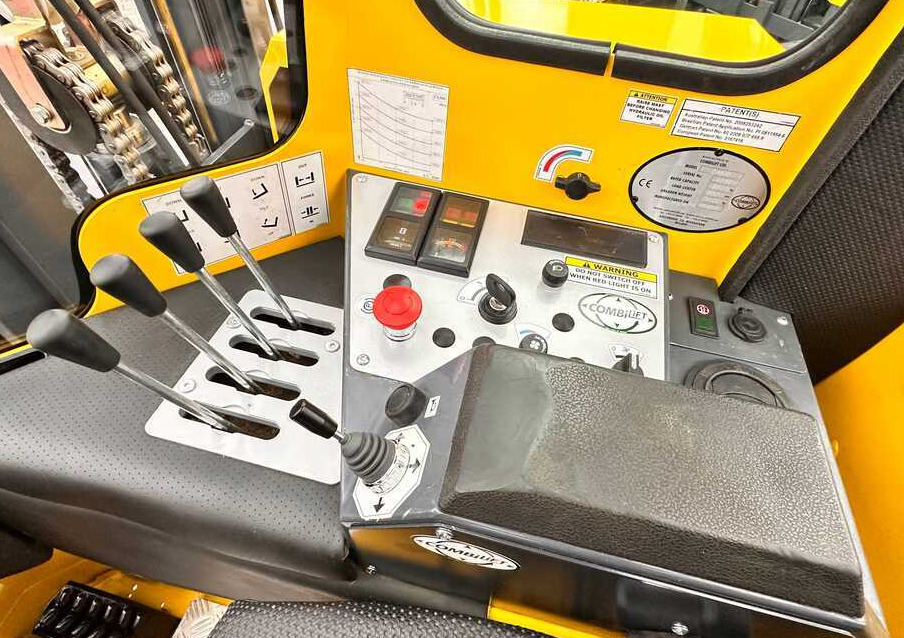 شاحنة المناولة رباعية الاتجاهات Combilift C4500 / DUPLEX / 4050MM / DIESEL / WIDE POSITIONER / FREE LIFT / SIDESHIFT / LIKE NEW: صور 18