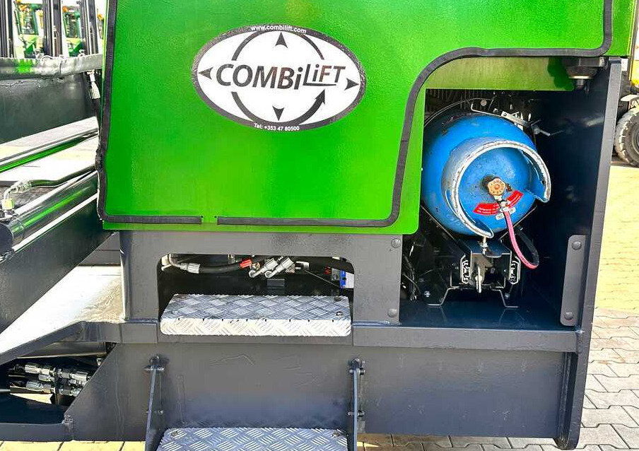 Combilift C5000XL / LPG / AIR CONDITIONING / WIDE POSITIONER / DUPLEX MAST / ADJUSTABLE FORKS / NEW TIRES / EXCELLENT CONDITION! - شاحنة المناولة رباعية الاتجاهات: صور 5 Combilift C5000XL / LPG / AIR CONDITIONING / WIDE POSITIONER / DUPLEX MAST / ADJUSTABLE FORKS / NEW TIRES / EXCELLENT CONDITION! - شاحنة المناولة رباعية الاتجاهات: صور 5
