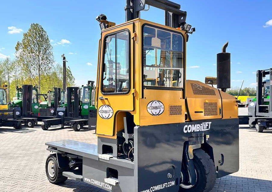 شاحنة المناولة رباعية الاتجاهات Combilift C9000 / GAS / DUPLEX / 4700MM / FREE LIFT / POSITIONER / FORK SIDE SHIFT / EXCELLENT CONDITION: صور 12