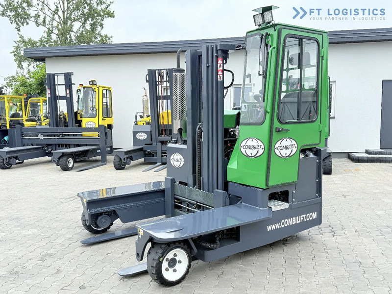 Combilift Combilift C3000 / DIESEL / TRIPLEX 4900MM / FREE LIFT / FORK POSITIONER / HEATING / FULL CABIN / PERFECT CONDITION / Wide range - شاحنة المناولة رباعية الاتجاهات: صور 1 Combilift Combilift C3000 / DIESEL / TRIPLEX 4900MM / FREE LIFT / FORK POSITIONER / HEATING / FULL CABIN / PERFECT CONDITION / Wide range - شاحنة المناولة رباعية الاتجاهات: صور 1
