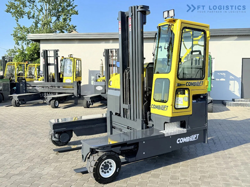 Combilift Combilift C5000 / DIESEL / TRIPLEX 6000MM / FREE LIFT / FORK POSITIONER / BUILT-IN SCALE / HEATING / FULL CABIN / PERFECT CONDIT - شاحنة المناولة رباعية الاتجاهات: صور 2 Combilift Combilift C5000 / DIESEL / TRIPLEX 6000MM / FREE LIFT / FORK POSITIONER / BUILT-IN SCALE / HEATING / FULL CABIN / PERFECT CONDIT - شاحنة المناولة رباعية الاتجاهات: صور 2
