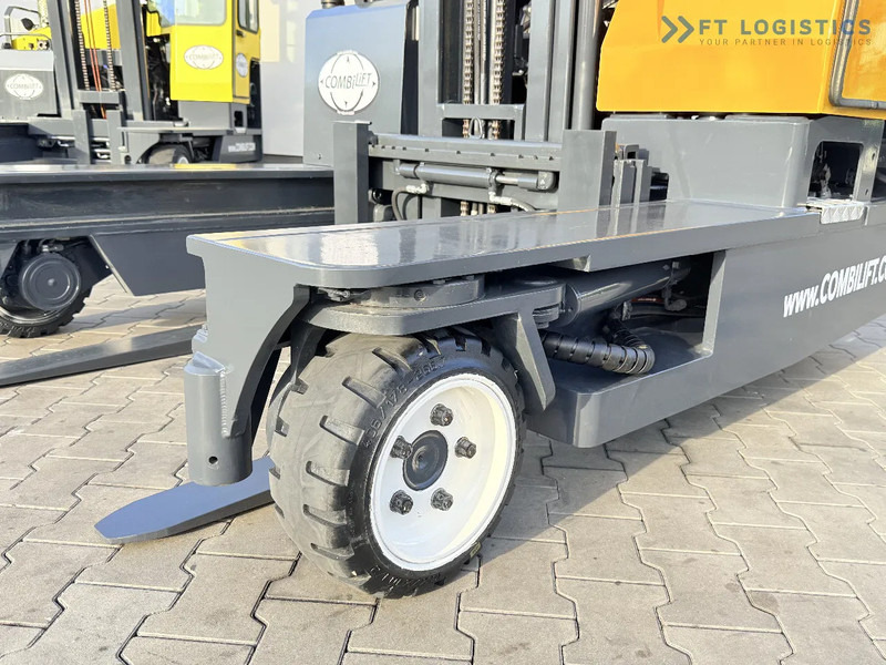 Combilift Combilift FOUR-WAY / MULTIDIRECTIONAL FORKLIFT C3000 / GAS / DUPLEX 4500MM / ONLY 3096 HOURS / FORK SIDE SHIFT / FULL CABIN / PE - شاحنة المناولة رباعية الاتجاهات: صور 5 Combilift Combilift FOUR-WAY / MULTIDIRECTIONAL FORKLIFT C3000 / GAS / DUPLEX 4500MM / ONLY 3096 HOURS / FORK SIDE SHIFT / FULL CABIN / PE - شاحنة المناولة رباعية الاتجاهات: صور 5