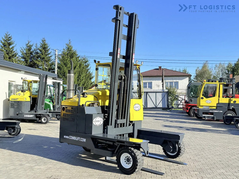 Combilift FOUR-WAY MULTIDIRECTIONAL FORKLIFT C5000 / GAS / TRIPLEX 6000MM / ONLY 4263 HOURS / FORK POSITIONER / EXCELLENT CONDITION / Wide - شاحنة المناولة رباعية الاتجاهات: صور 5 Combilift FOUR-WAY MULTIDIRECTIONAL FORKLIFT C5000 / GAS / TRIPLEX 6000MM / ONLY 4263 HOURS / FORK POSITIONER / EXCELLENT CONDITION / Wide - شاحنة المناولة رباعية الاتجاهات: صور 5