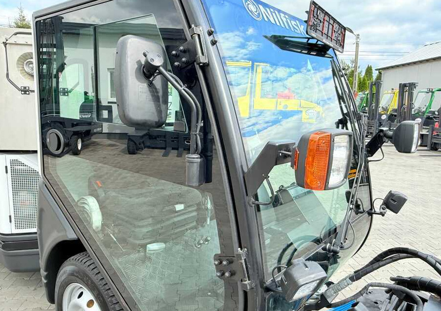 سياره كنس شوارع Nilfisk Nilfisk City Ranger 3500 – Articulated Municipal Sweeper | Year 2017 | On: صور 20