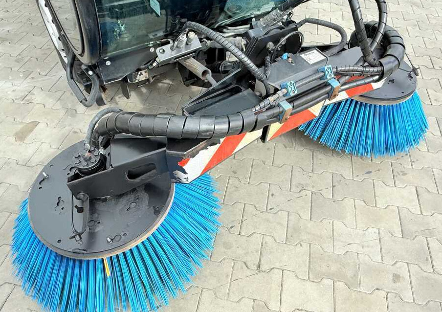 سياره كنس شوارع Nilfisk Nilfisk City Ranger 3500 – Articulated Municipal Sweeper | Year 2017 | On: صور 19