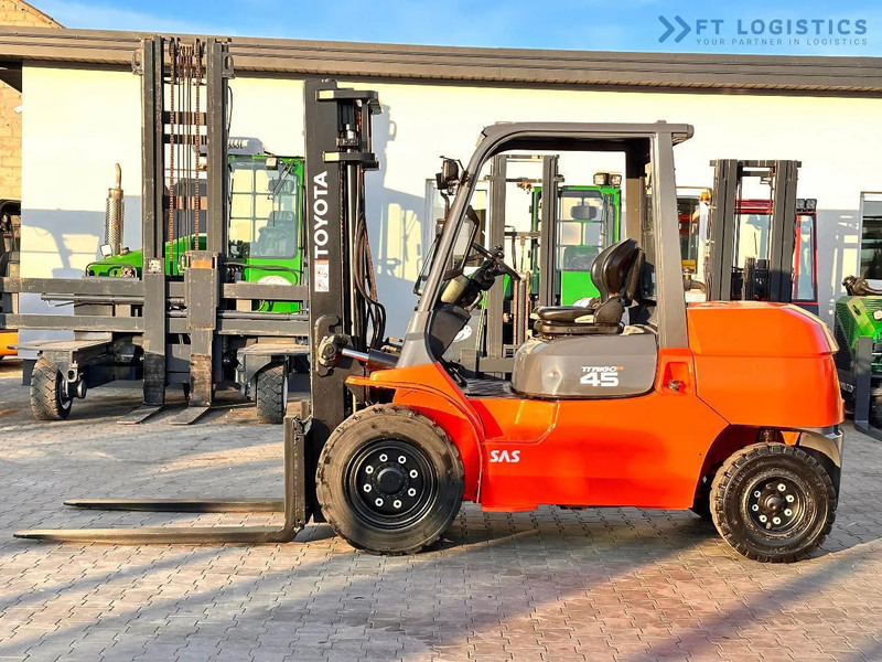 Toyota 42-4FD40 / DIESEL / 4500KG / DUPLEX / FORKS 1400MM / WELL-MAINTAINED 42-4FD40 / DIESEL / 4500KG / DUPLEX / FORKS 1400MM / WELL-M - رافعة شوكية ديزل: صور 4 Toyota 42-4FD40 / DIESEL / 4500KG / DUPLEX / FORKS 1400MM / WELL-MAINTAINED 42-4FD40 / DIESEL / 4500KG / DUPLEX / FORKS 1400MM / WELL-M - رافعة شوكية ديزل: صور 4