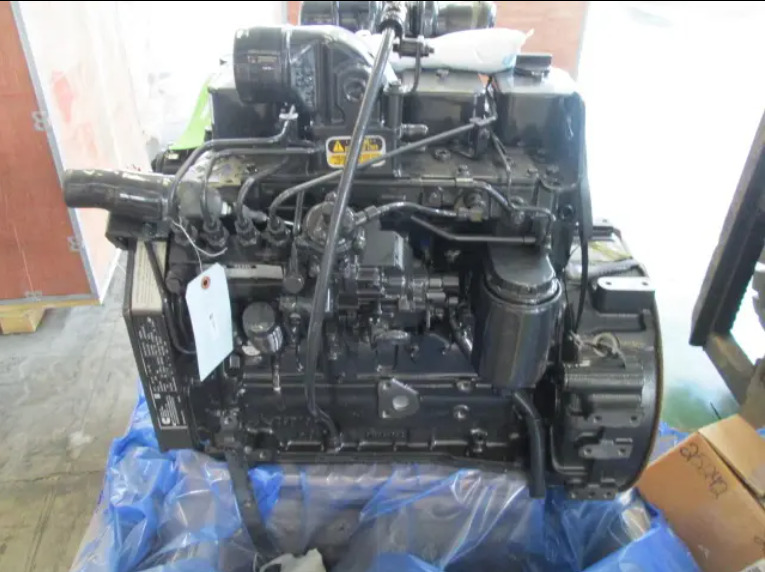 CUMMINS 4BT3.9 - المحرك - حفارة: صور 3 CUMMINS 4BT3.9 - المحرك - حفارة: صور 3