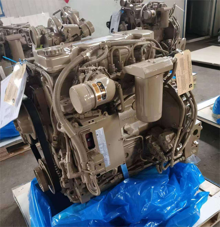 CUMMINS QSB4.5 - المحرك - حفارة: صور 1 CUMMINS QSB4.5 - المحرك - حفارة: صور 1