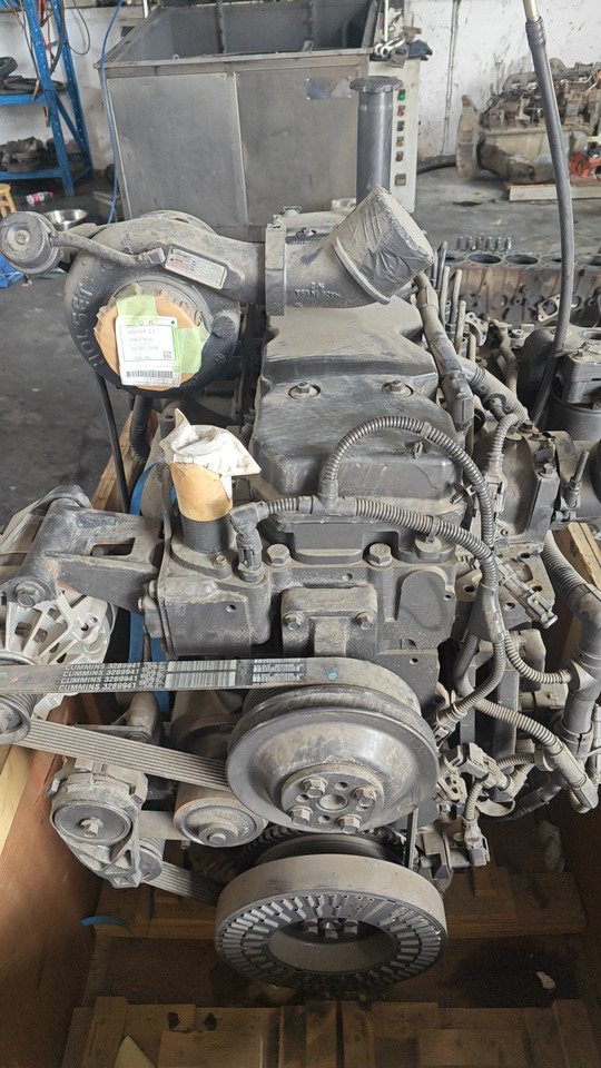 Cummins QSB6.7 - المحرك - حفارة: صور 1 Cummins QSB6.7 - المحرك - حفارة: صور 1