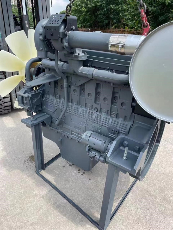 DOOSAN DE12TIS - المحرك - حفارة: صور 1 DOOSAN DE12TIS - المحرك - حفارة: صور 1