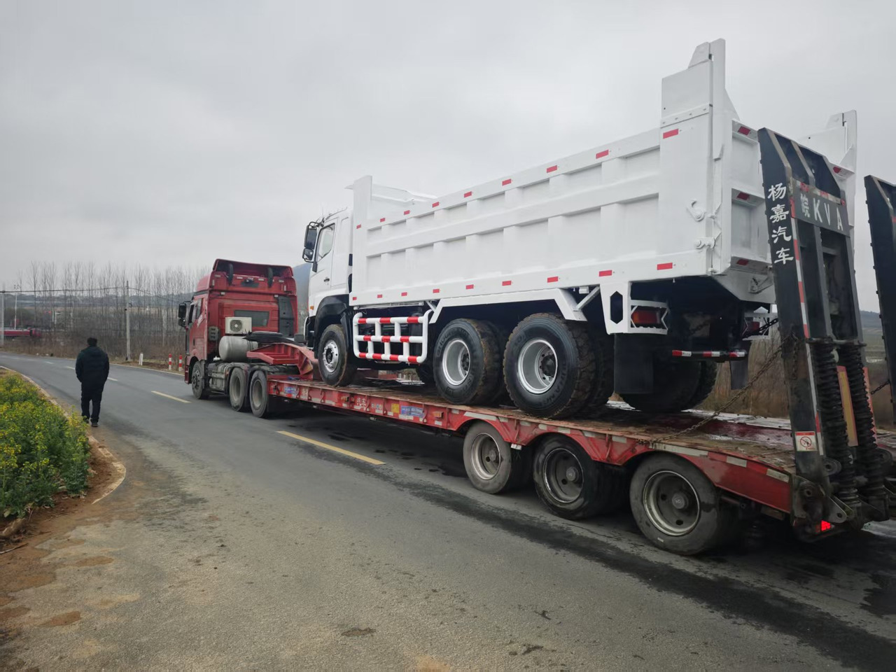 HINO HINO 700 - قلابات: صور 3 HINO HINO 700 - قلابات: صور 3