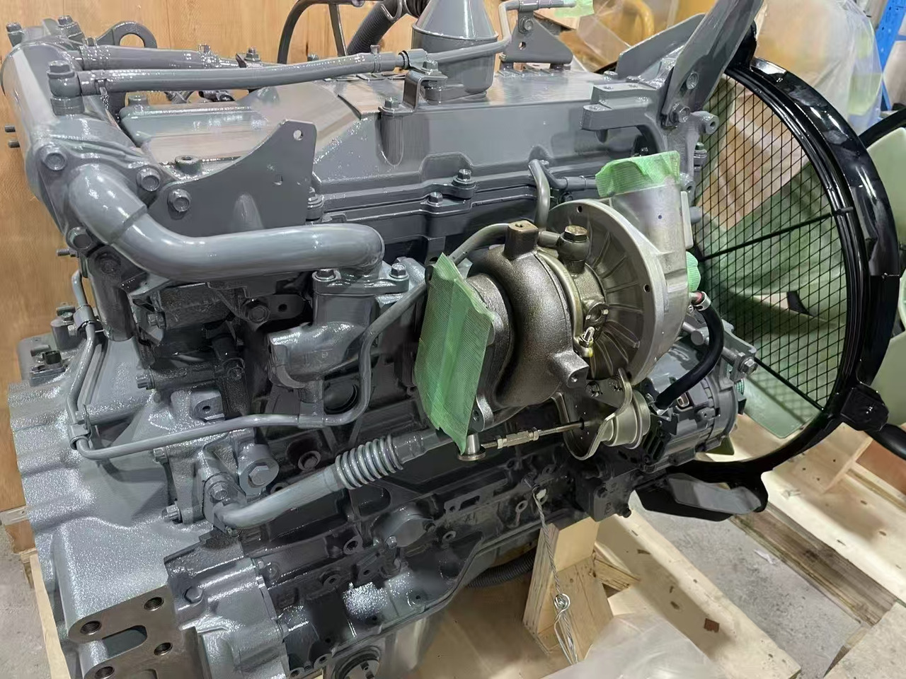 ISUZU 4HK1 - المحرك - آلات البناء: صور 4 ISUZU 4HK1 - المحرك - آلات البناء: صور 4