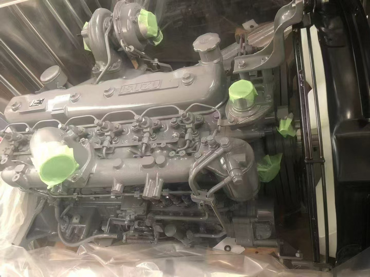 ISUZU 6BG1 - المحرك - حفارة: صور 3 ISUZU 6BG1 - المحرك - حفارة: صور 3