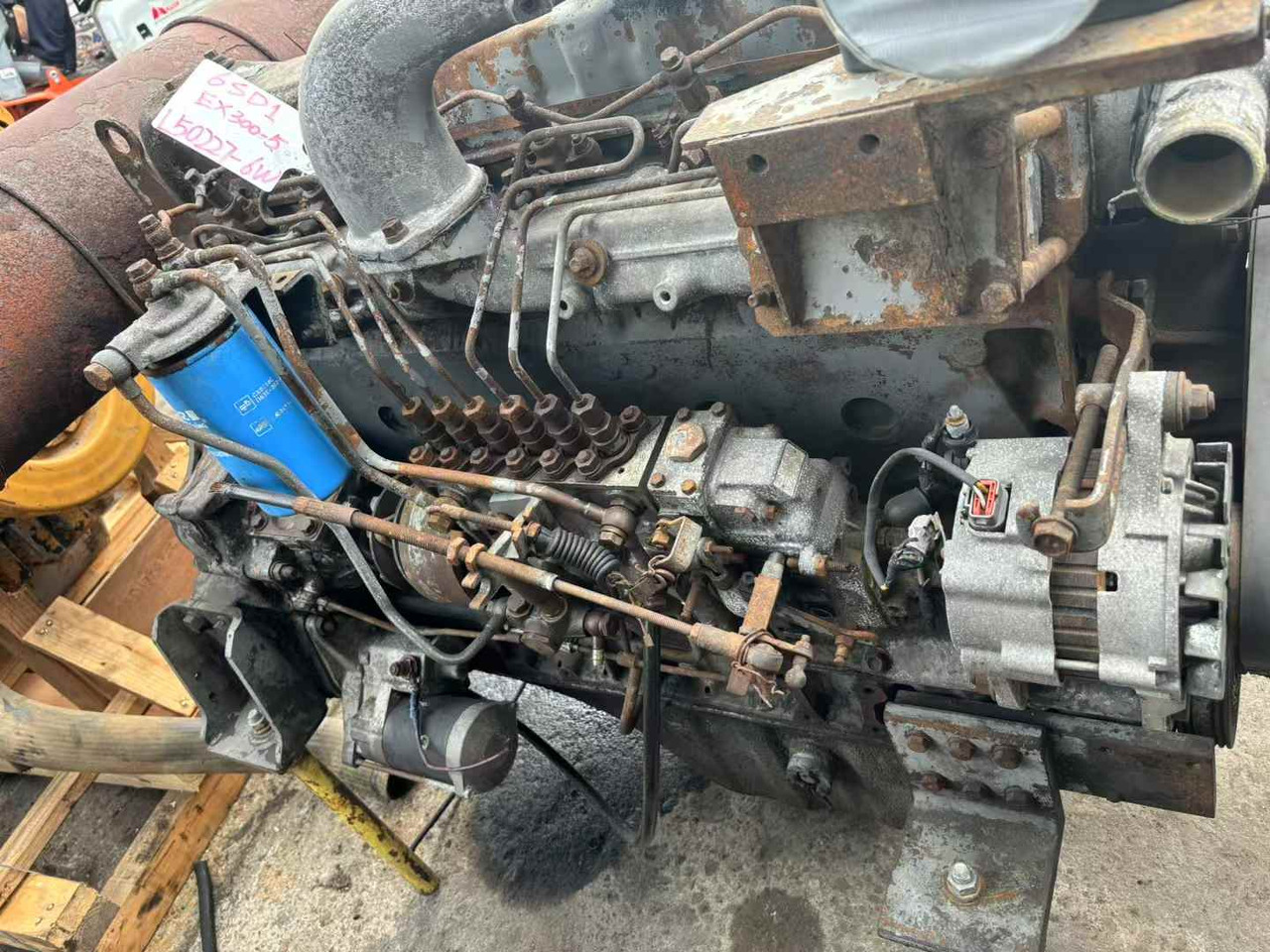 ISUZU 6SD1 - المحرك - حفارة: صور 1 ISUZU 6SD1 - المحرك - حفارة: صور 1