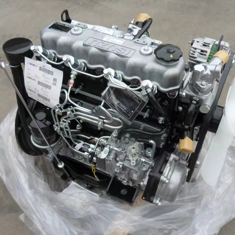 ISUZU C240 - المحرك - آلات البناء: صور 3 ISUZU C240 - المحرك - آلات البناء: صور 3