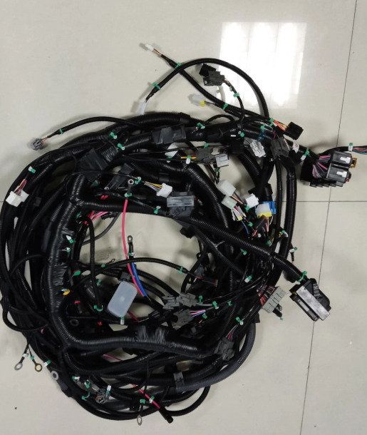 KOMATSU 207-06-75621 - الكابلات / الأسلاك - حفارة: صور 1 KOMATSU 207-06-75621 - الكابلات / الأسلاك - حفارة: صور 1