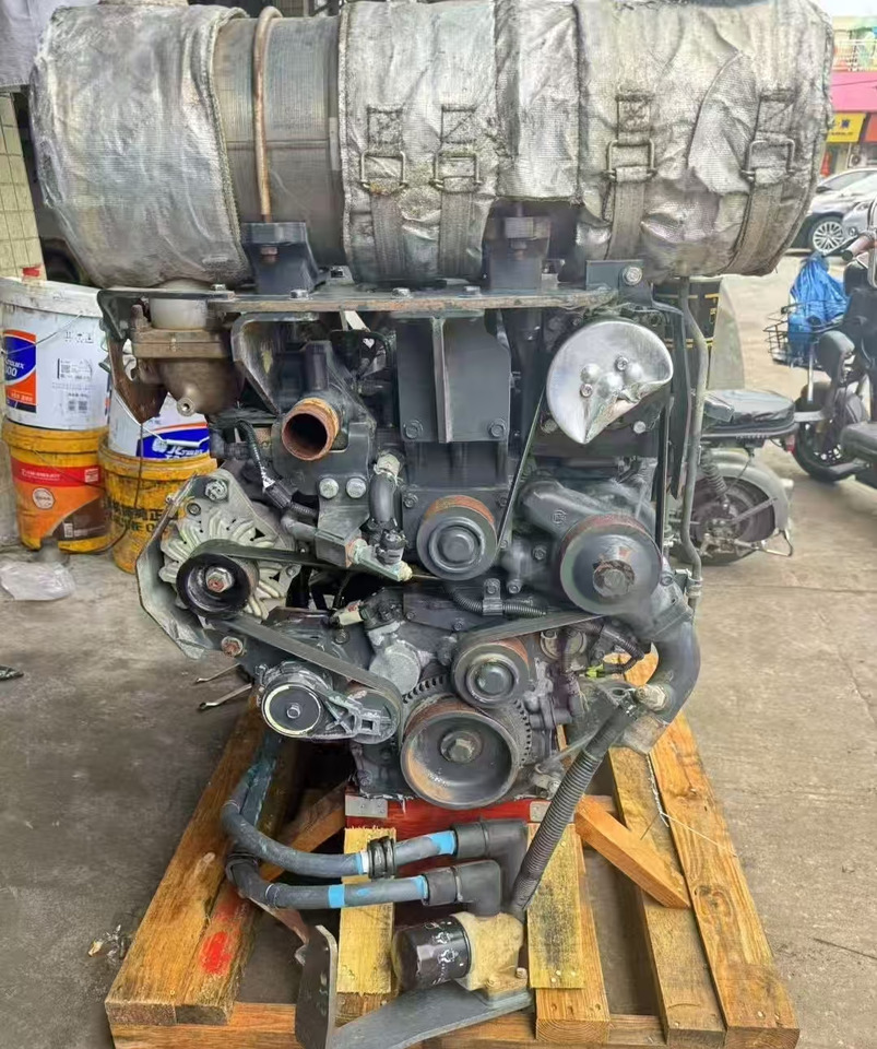 KOMATSU 4D95LE-6 - المحرك - حفارة مصغرة: صور 2 KOMATSU 4D95LE-6 - المحرك - حفارة مصغرة: صور 2